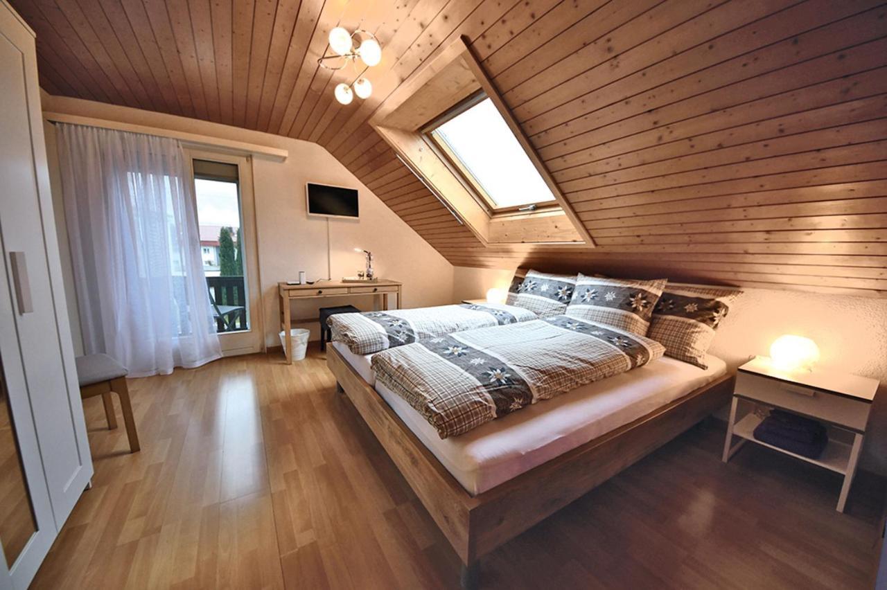 Pension Chalet Charme Siebnen Exterior photo
